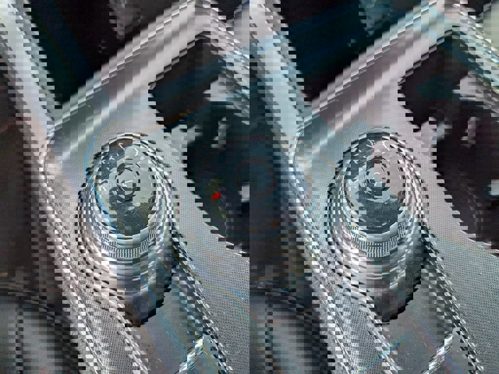 Used 2023 Ford Edge ST-Line image 21