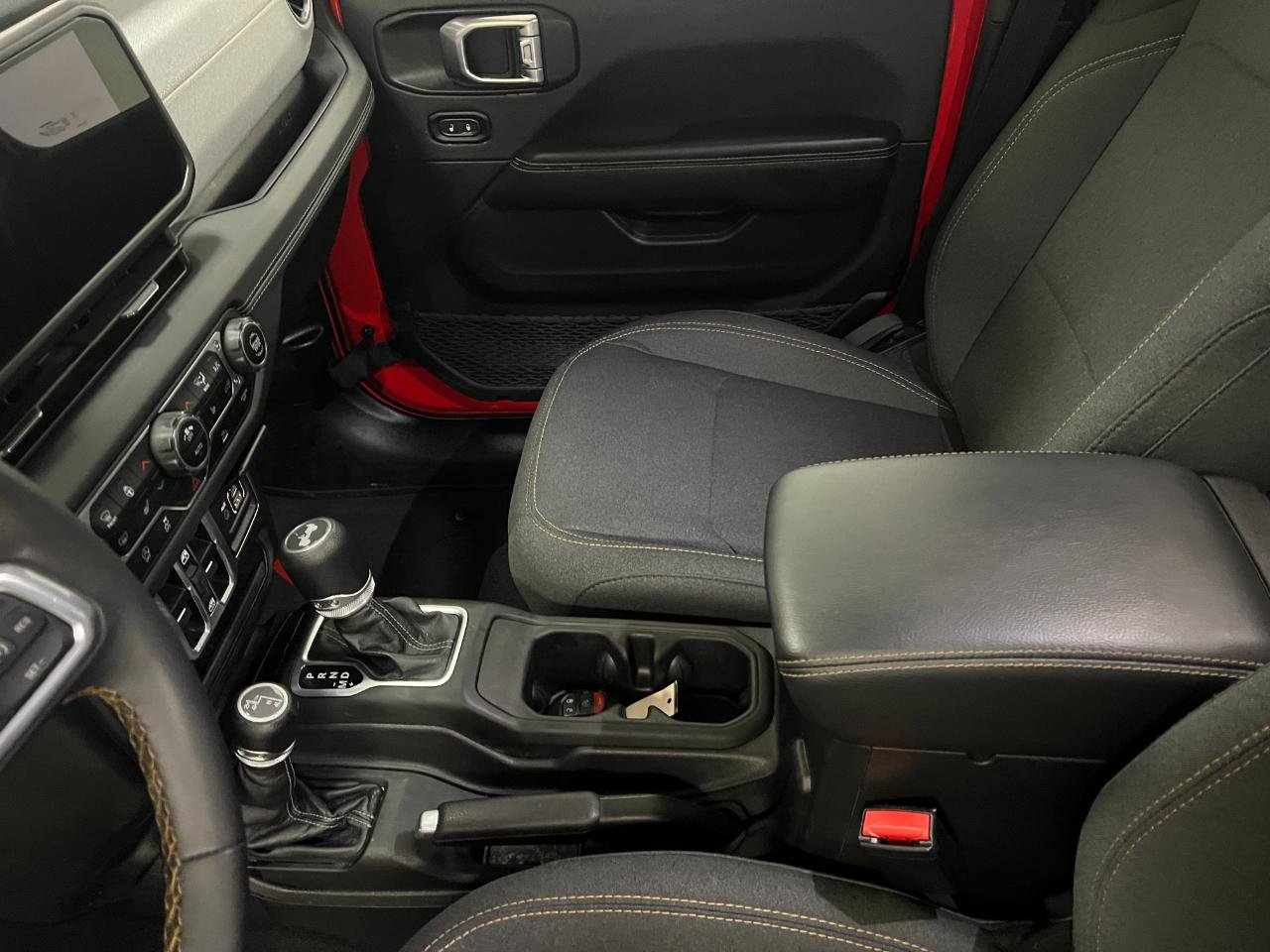 Used 2025 Jeep Wrangler Unlimited Sahara image 53