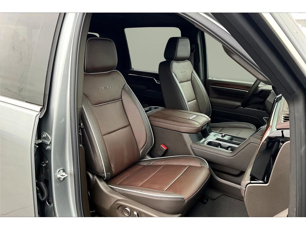 New 2026 GMC Sierra 3500 Denali w/ Denali Reserve Package image 11