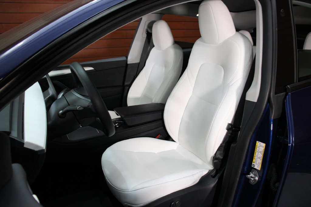 Used 2023 Tesla Model Y Performance AWD/4WD image 11