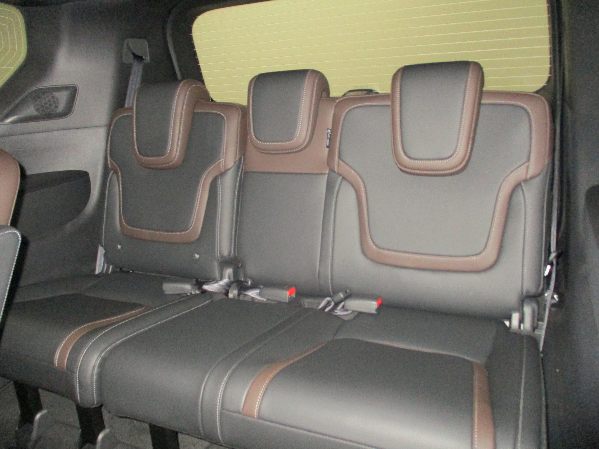New 2025 Nissan Armada SL w/ Captain's Chari Seat Package image 33
