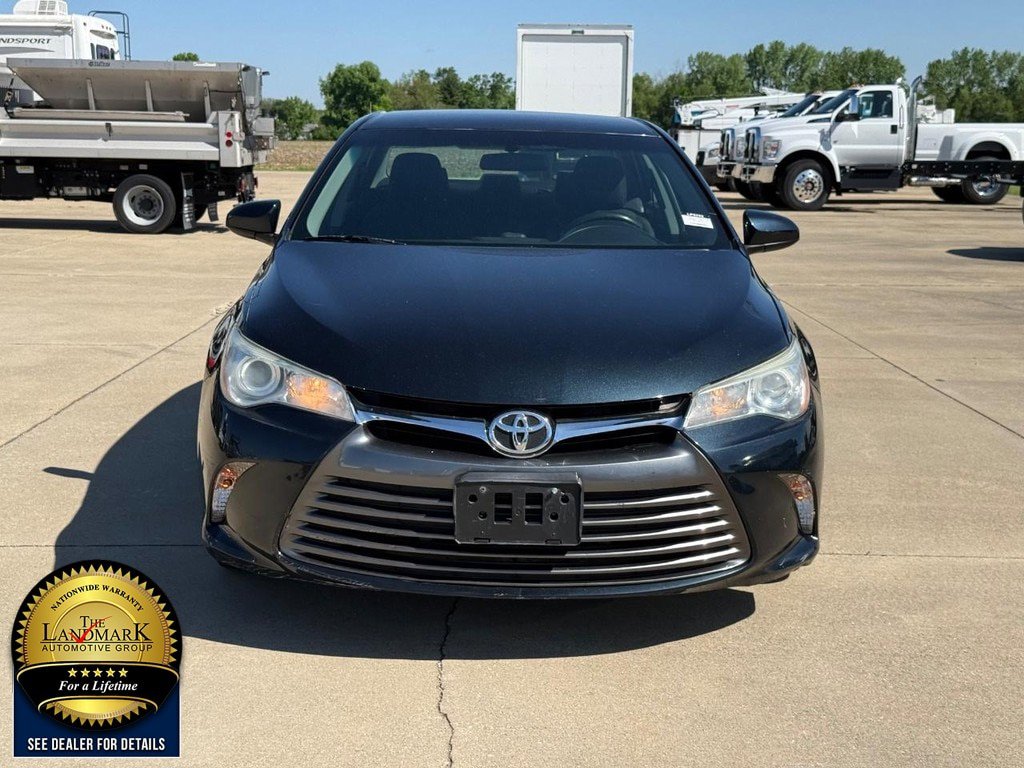 Used 2015 Toyota Camry LE FWD video 2