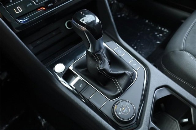 New 2025 Volkswagen Taos SE image 17