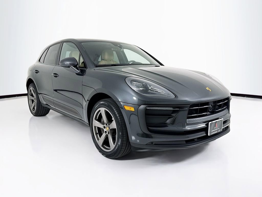 Certified 2023 Porsche Macan AWD/4WD image 7
