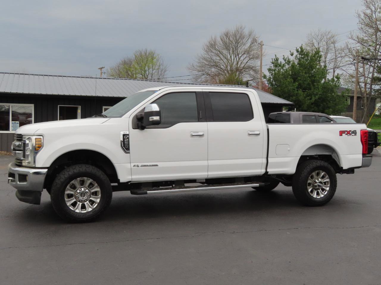 Used 2018 Ford F250 XLT w/ XLT Premium Package image 2