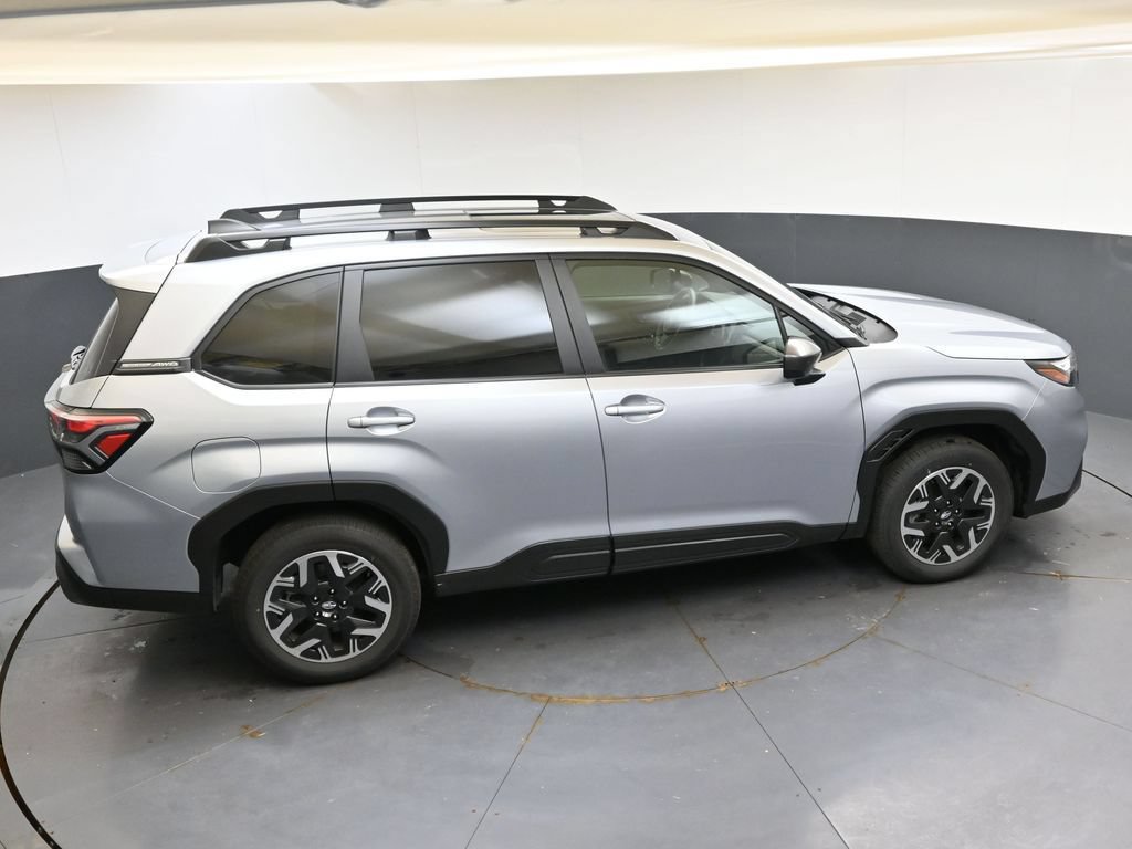 Certified 2025 Subaru Forester Premium AWD/4WD image 42
