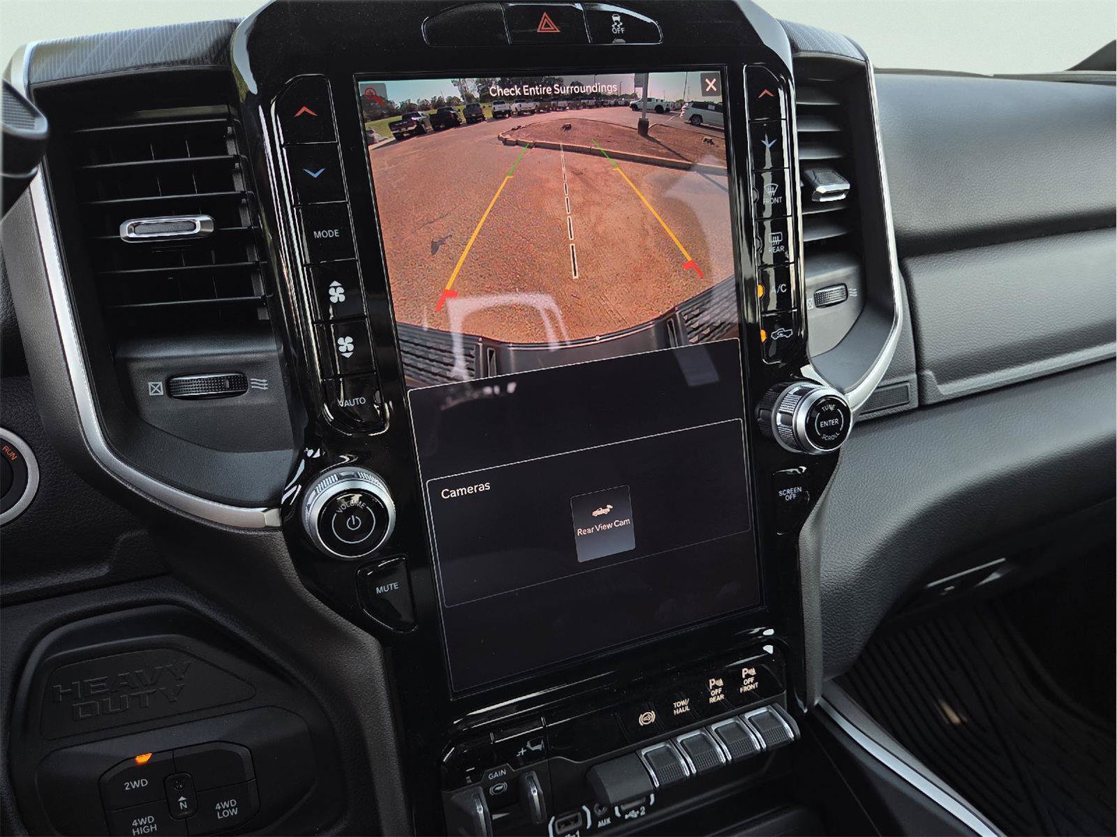 New 2026 RAM 2500 Big Horn AWD/4WD image 9