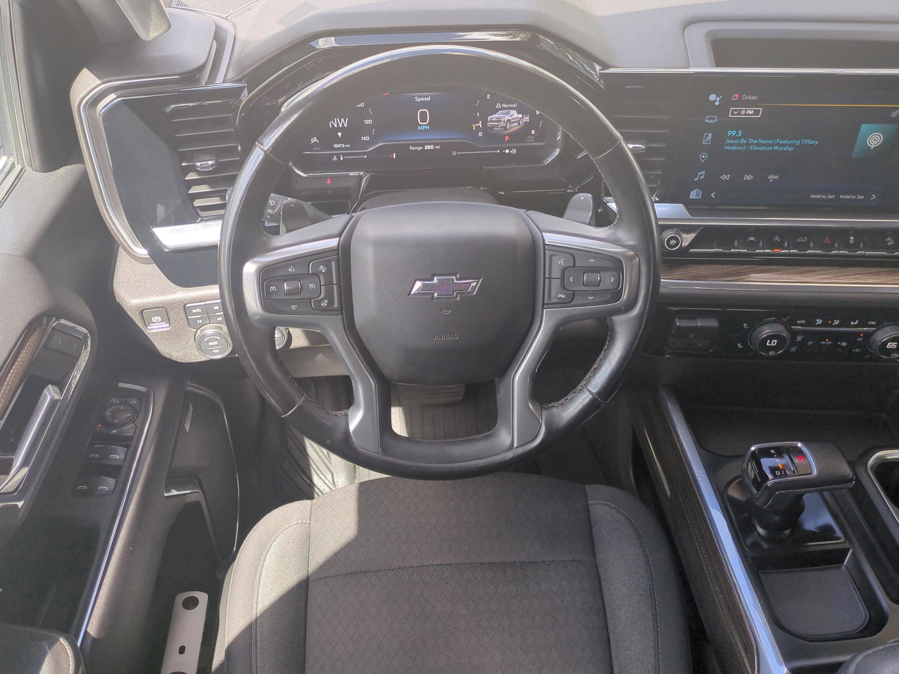 Used 2023 Chevrolet Silverado 1500 RST image 15