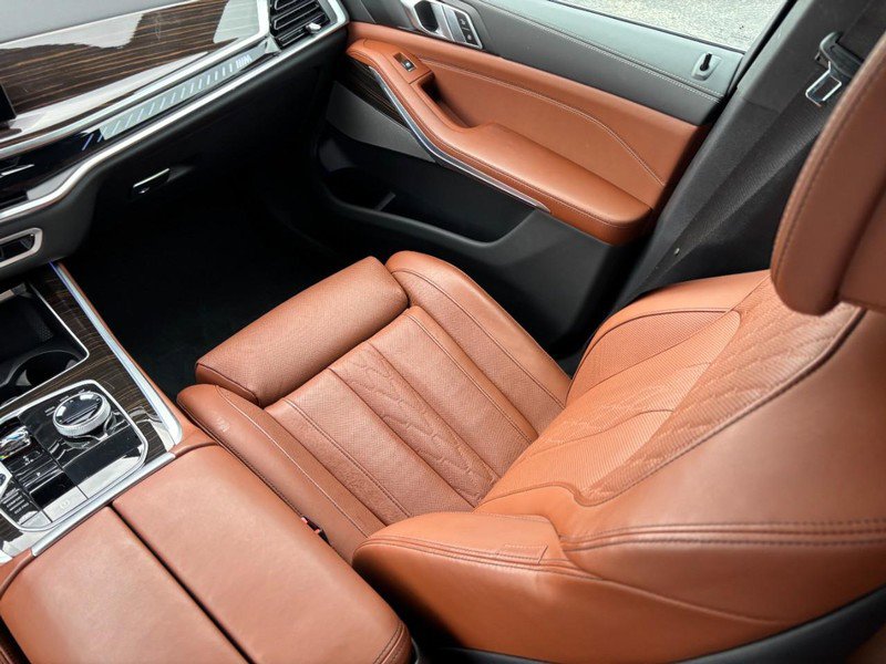 Used 2024 BMW X5 M60i image 14