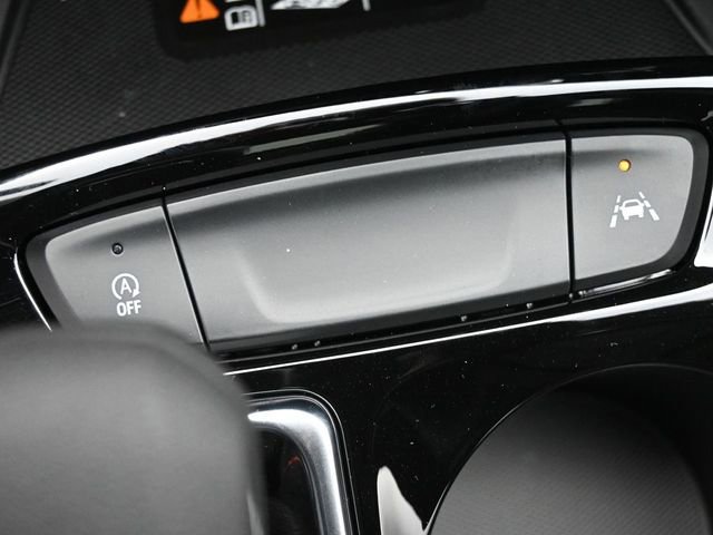 New 2026 Chevrolet Trax RS w/ Sunroof Package image 32