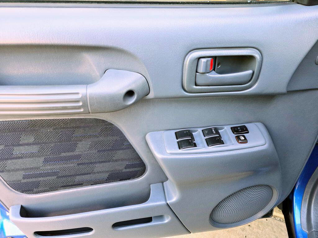 Used 1997 Toyota RAV4 4WD 4-Door image 17