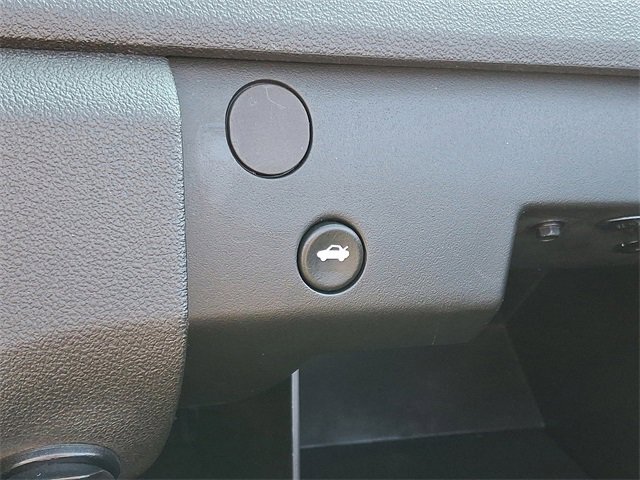 Used 2007 Saturn Sky w/ Premium Trim Pkg image 24