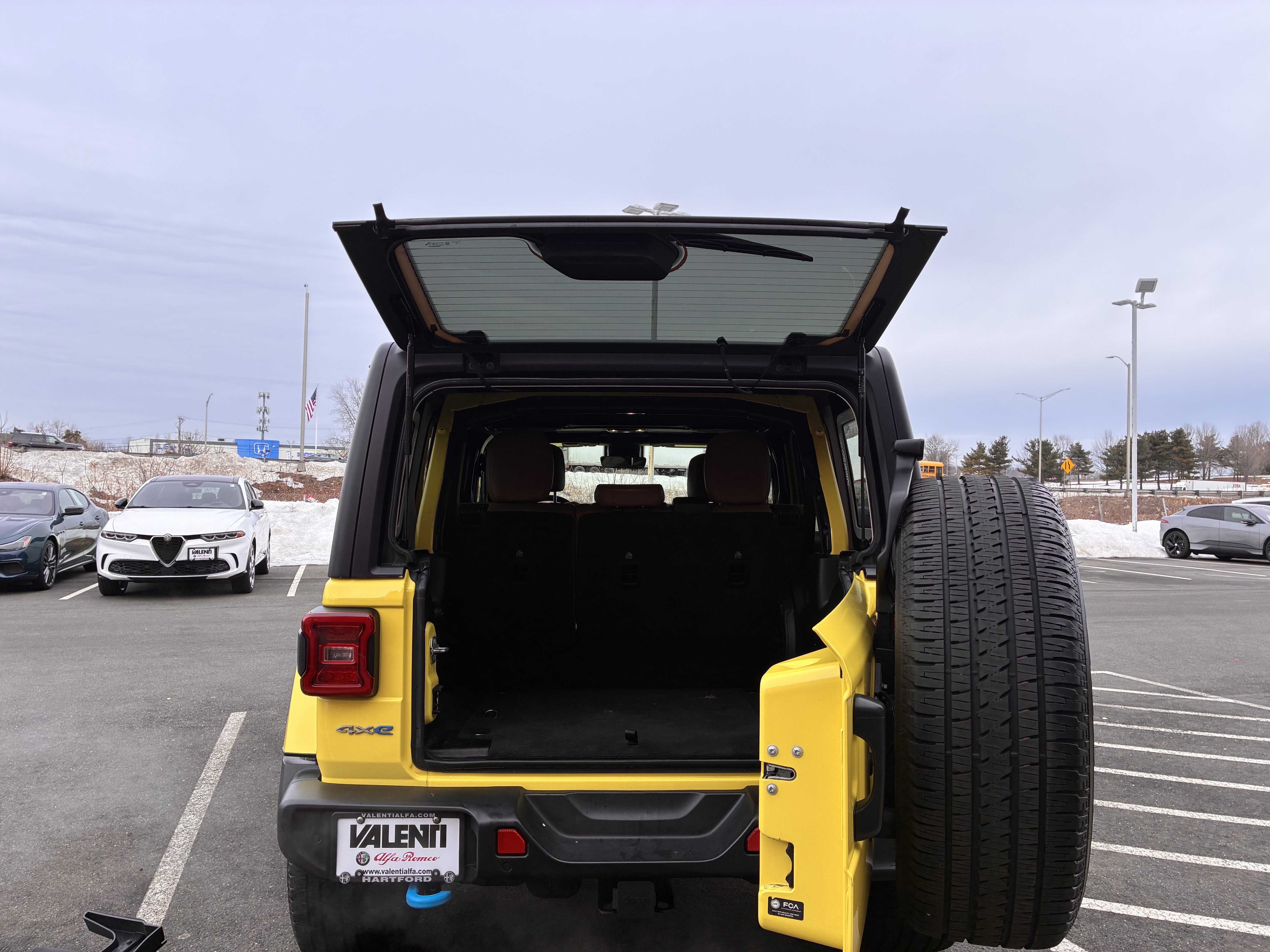 Used 2023 Jeep Wrangler Unlimited Sahara w/ Dual Top Group image 34