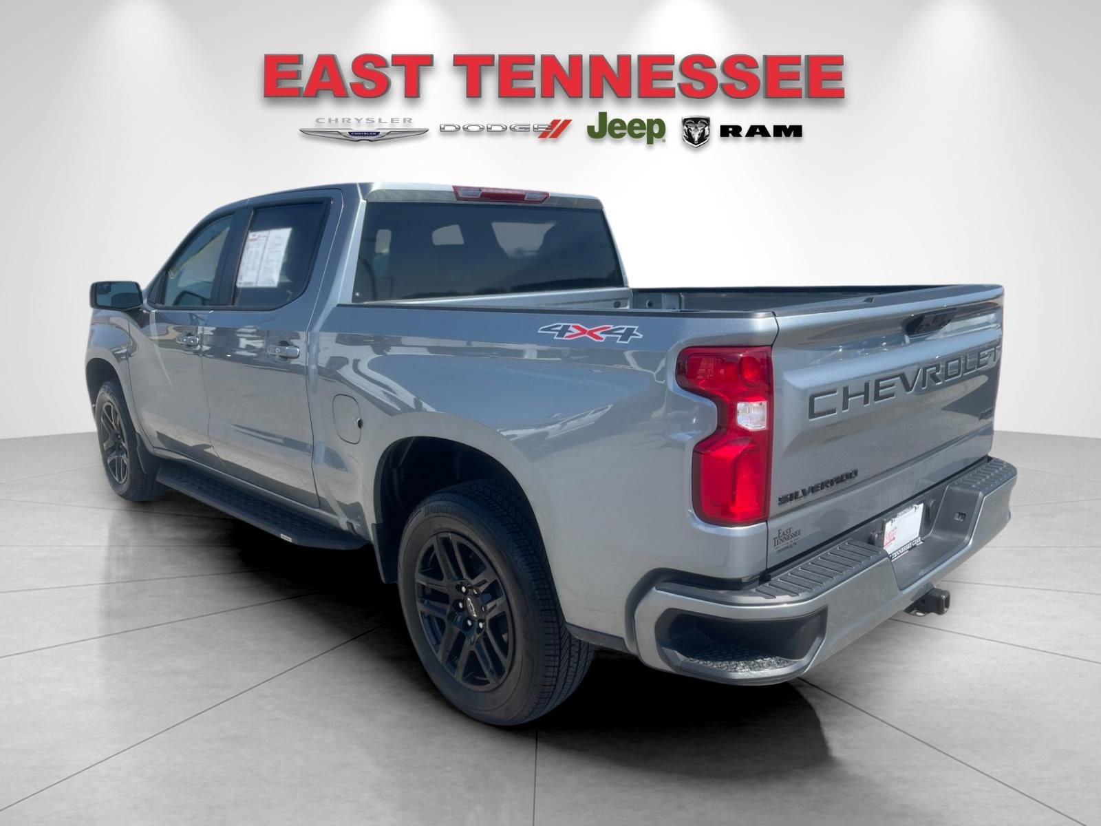 Used 2026 Chevrolet Silverado 1500 RST w/ LPO, Dark Essentials Package image 5