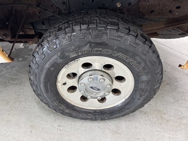 Used 2005 Ford F250 XLT AWD/4WD image 12