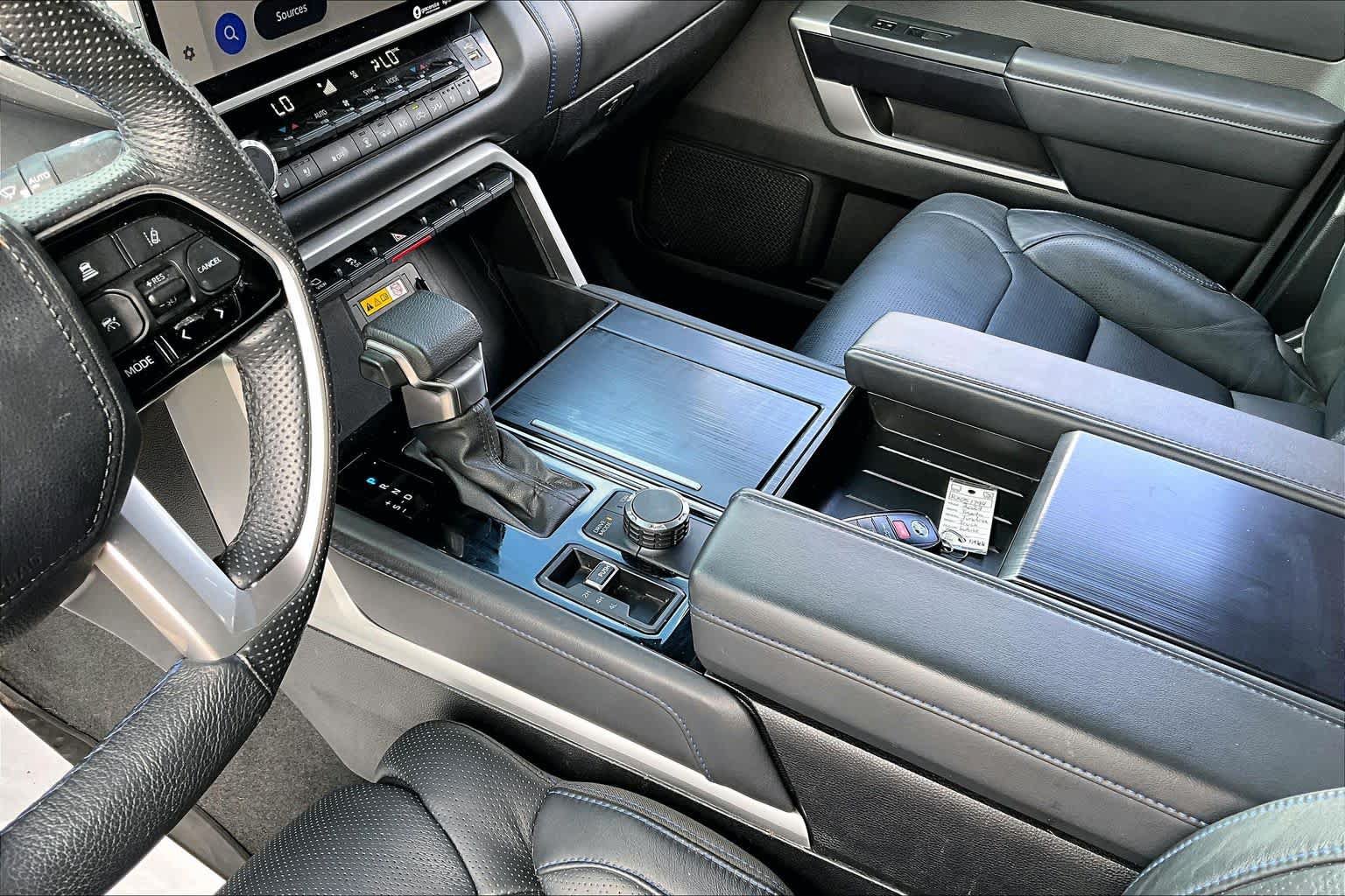 Used 2024 Toyota Tundra Platinum AWD/4WD image 16