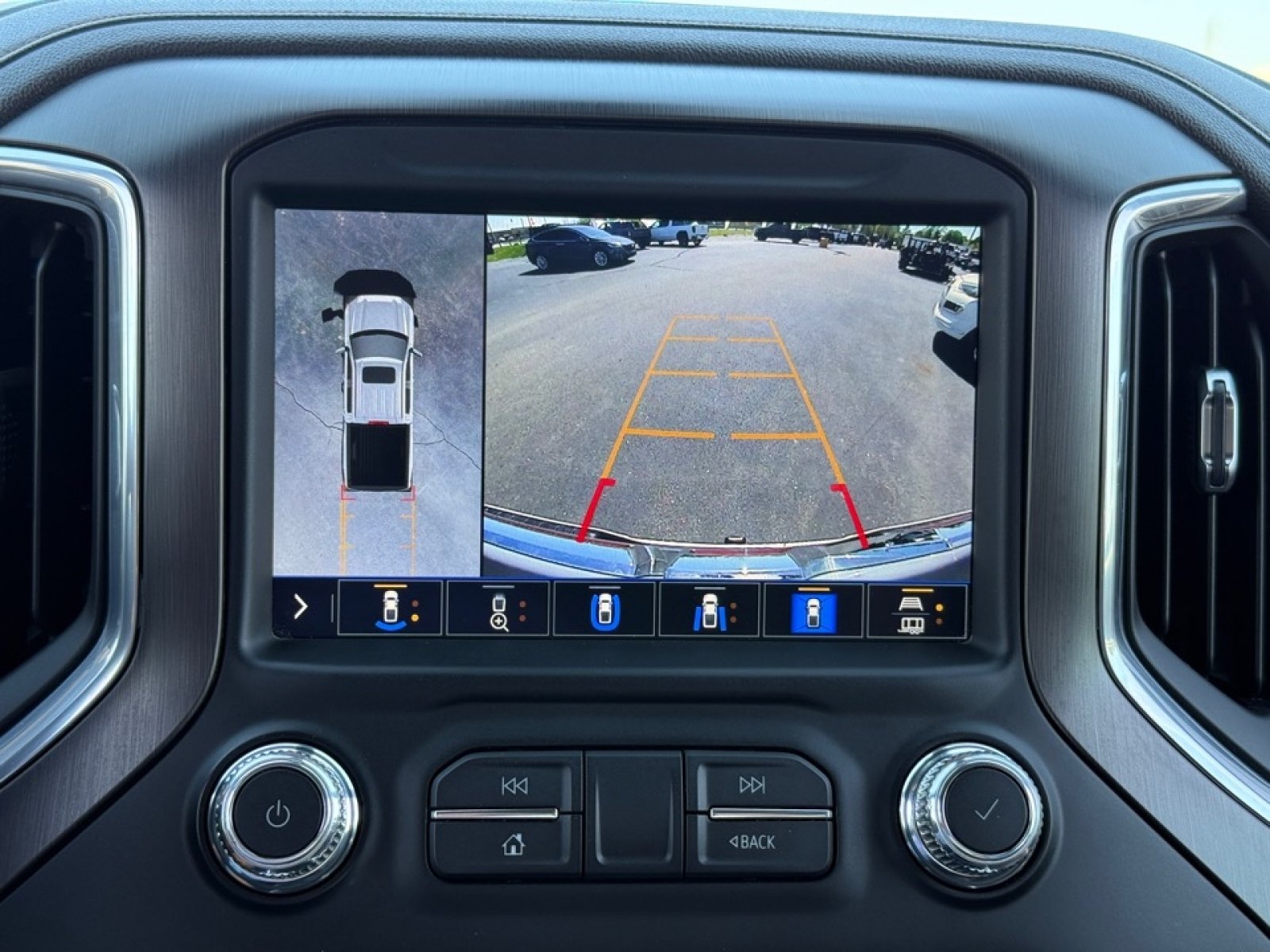 Used 2020 GMC Sierra 1500 AT4 w/ AT4 Premium Package AWD/4WD image 34