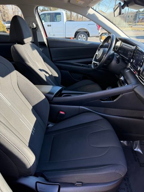 Used 2021 Hyundai Elantra SEL w/ Convenience Package image 15