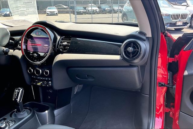 Used 2024 MINI Cooper SE FWD image 16