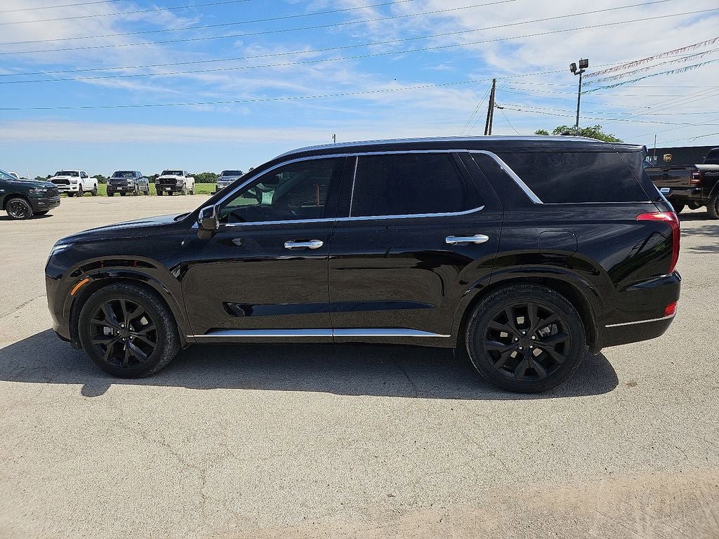 Used 2022 Hyundai Palisade Limited w/ Cargo Package FWD image 3