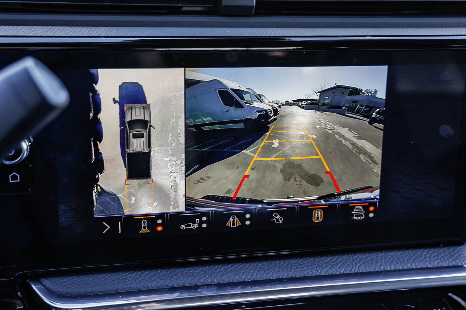 Used 2025 GMC Sierra 2500 Denali w/ Denali Reserve Package image 25