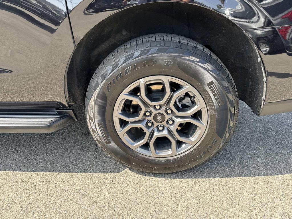 Certified 2025 Ford Expedition Max Active AWD/4WD image 9