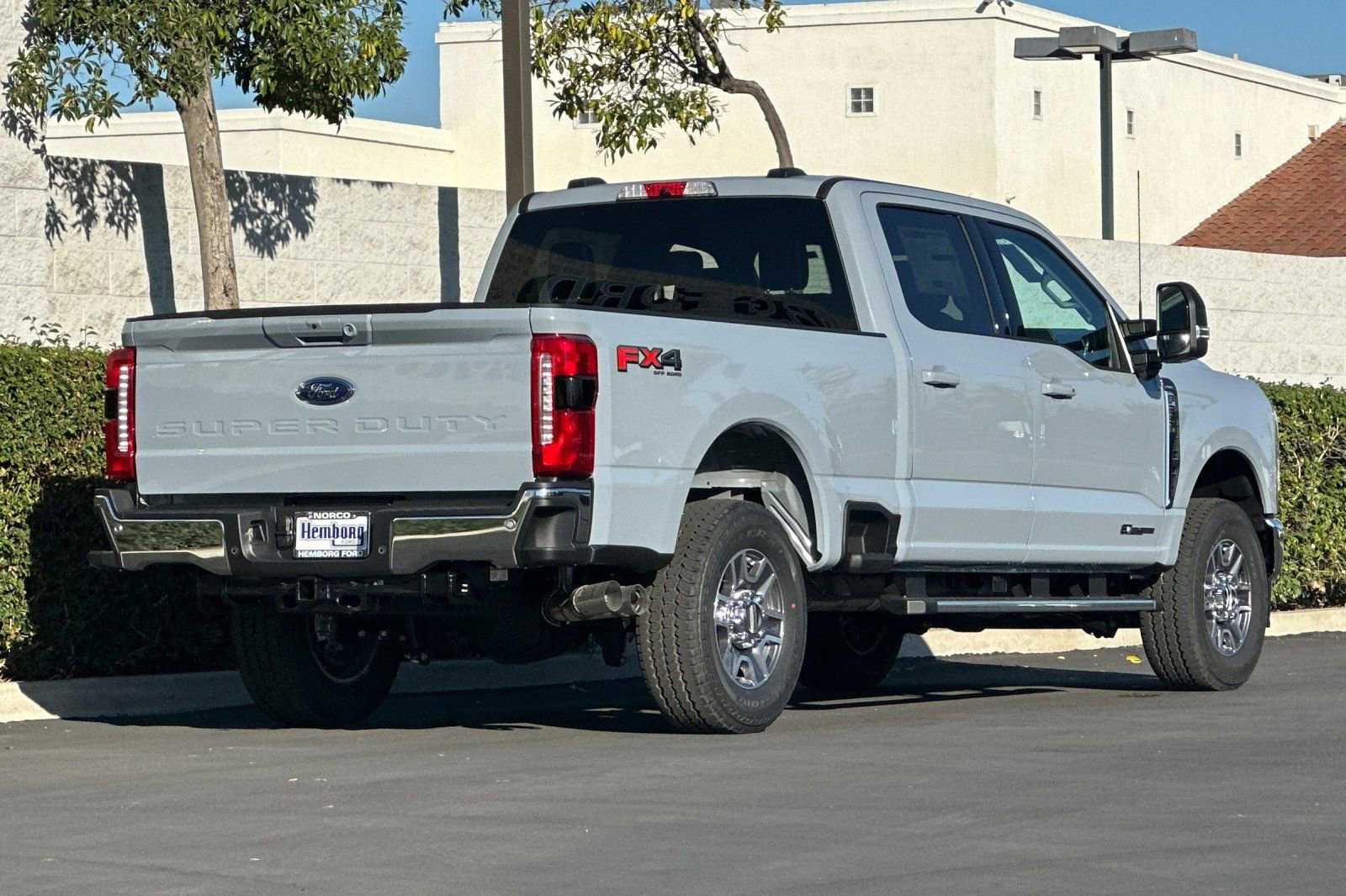 New 2026 Ford F250 Lariat w/ FX4 Off-Road Package image 4