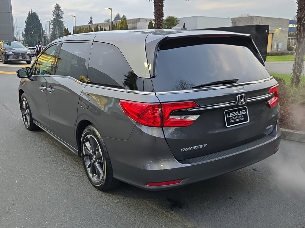 Used 2024 Honda Odyssey Elite image 3