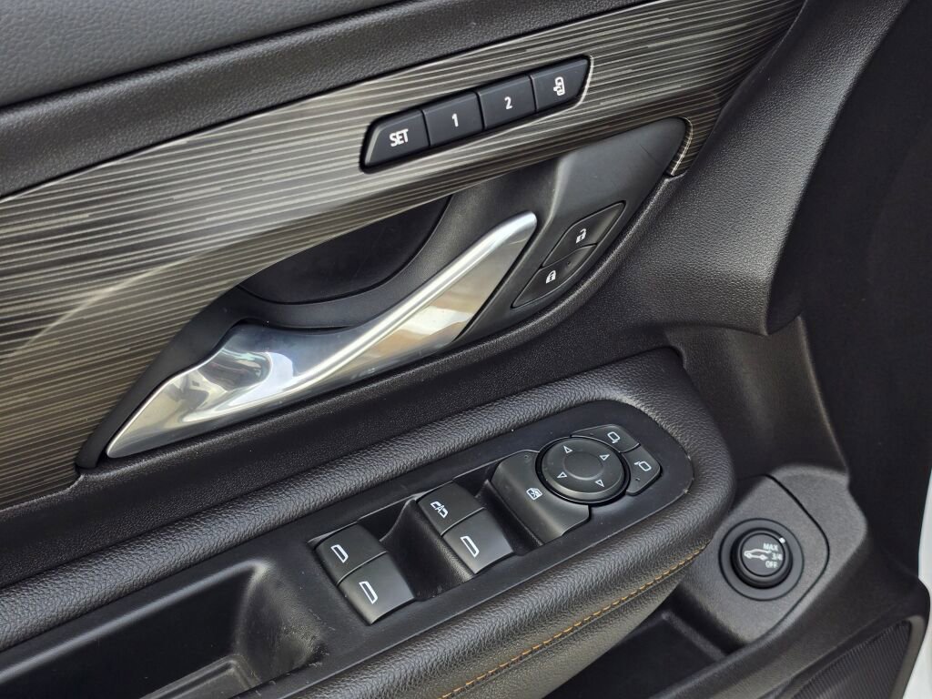 Used 2019 GMC Terrain SLT w/ Preferred Package image 20