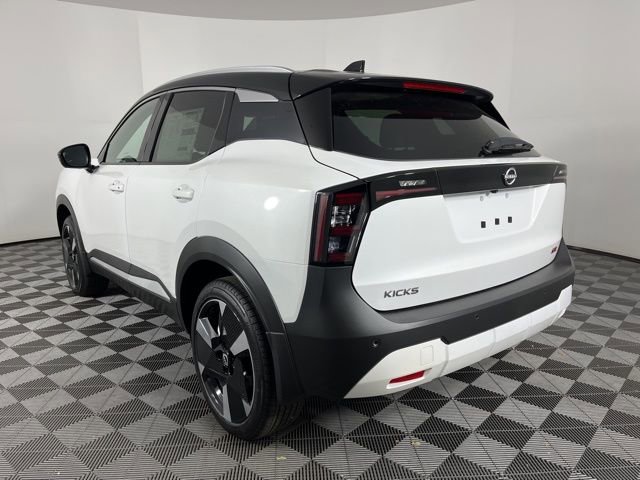 New 2026 Nissan Kicks SR w/ SR Premium Package image 7