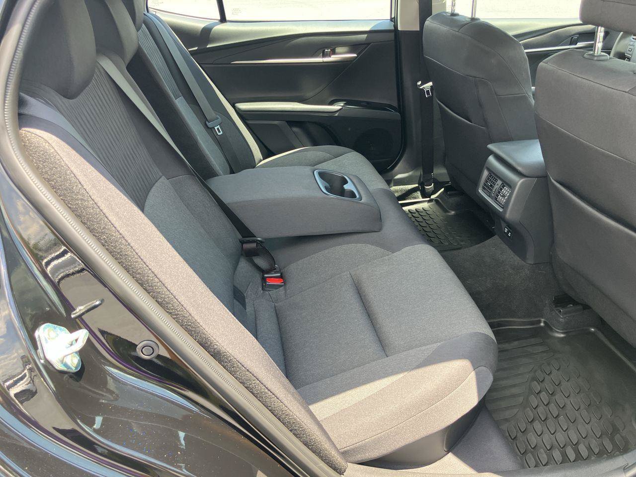 Used 2026 Toyota Camry LE w/ Convenience Package FWD image 27