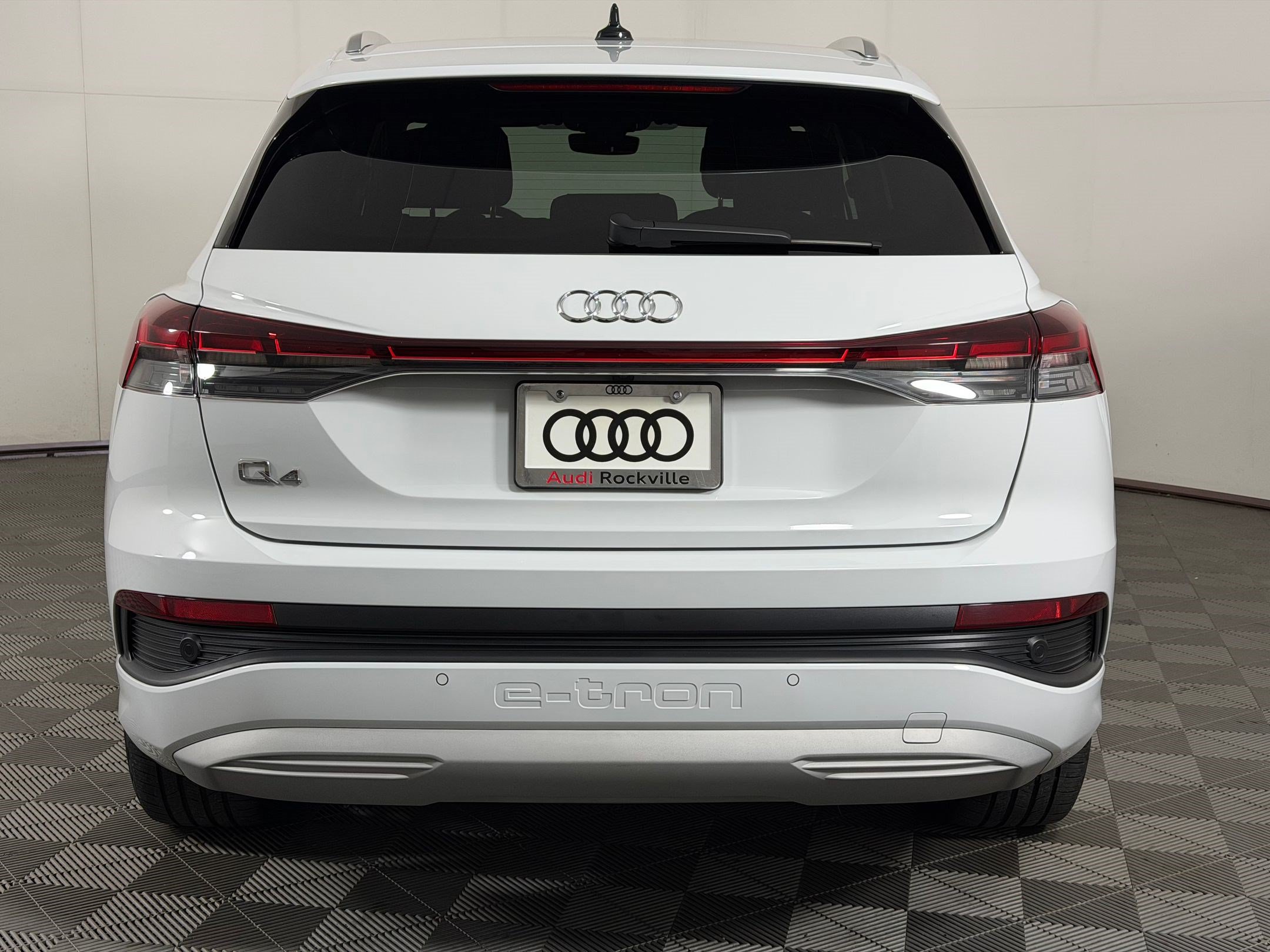 Certified 2023 Audi Q4 e-tron Premium w/ Premium Plus RWD image 10