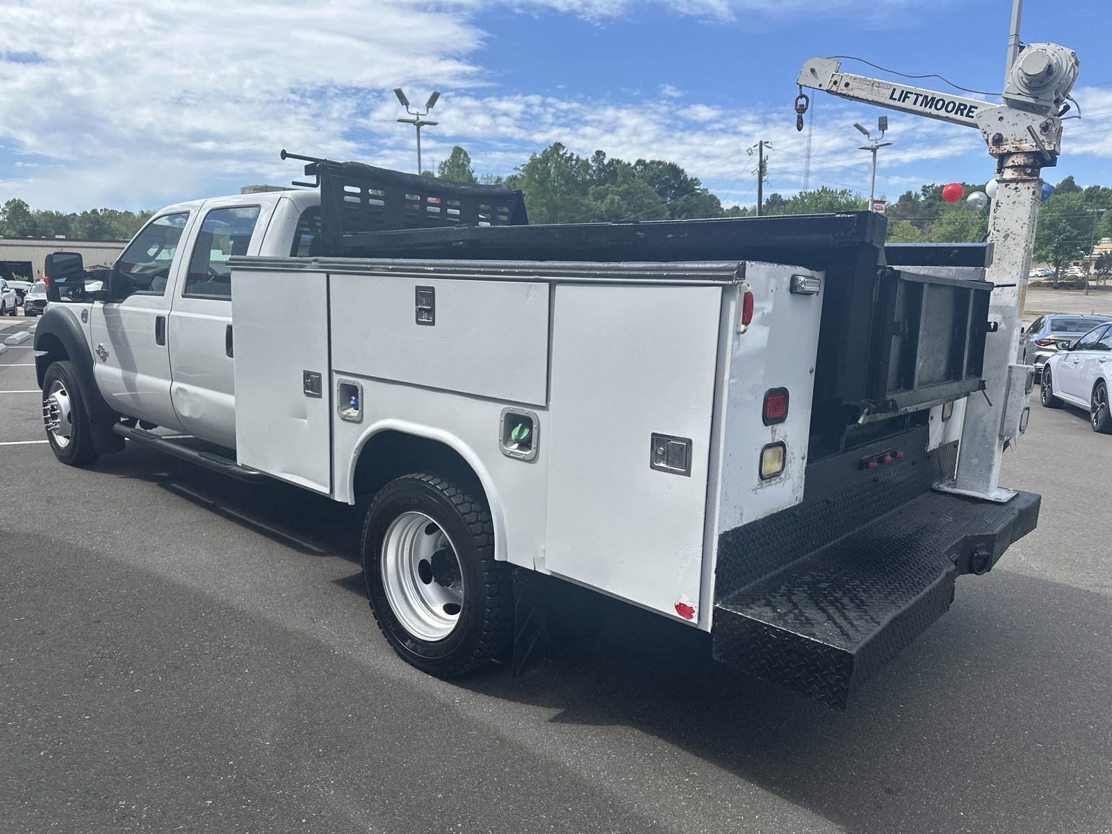 Used 2014 Ford F550 2WD Crew Cab Super Duty image 6