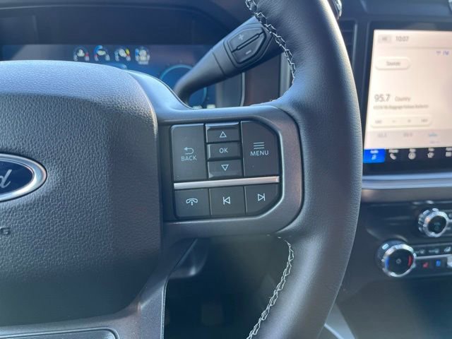 New 2026 Ford F250 Lariat w/ Black Appearance Package image 15