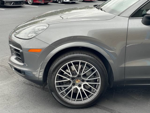 Used 2022 Porsche Cayenne S AWD/4WD image 13