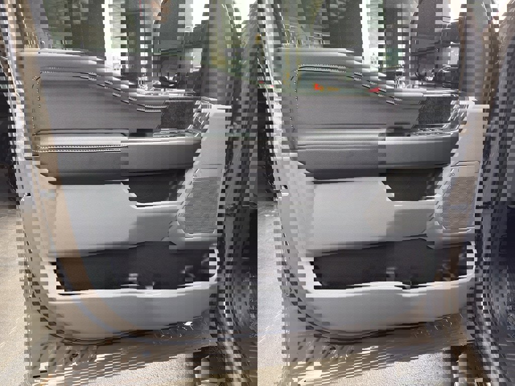 New 2026 Ford F250 XLT w/ XLT Premium Package image 14