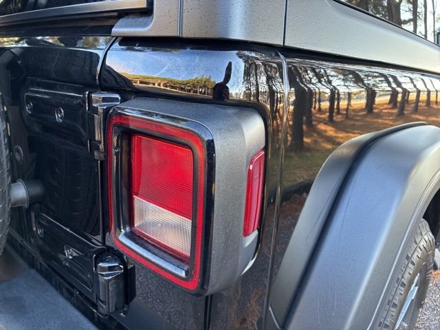 Used 2024 Jeep Wrangler Sport S image 15