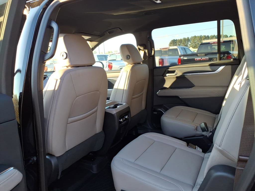 New 2026 GMC Acadia Elevation w/ Elevation Premium Package FWD image 24