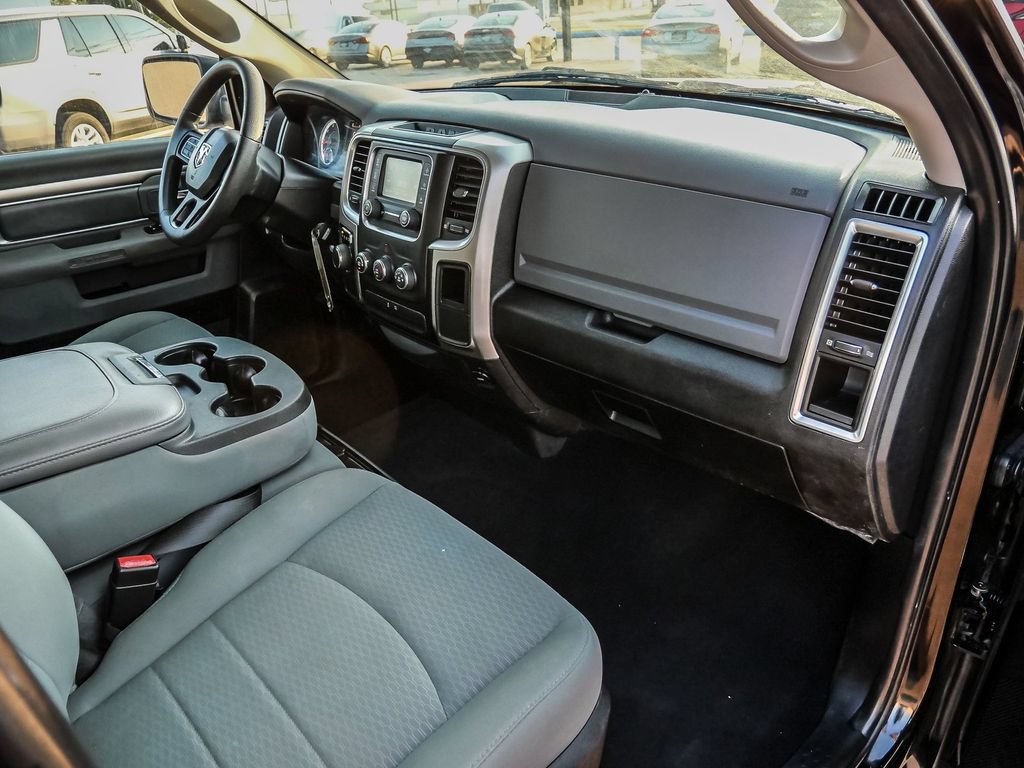 Used 2019 RAM 1500 Classic SLT RWD image 13