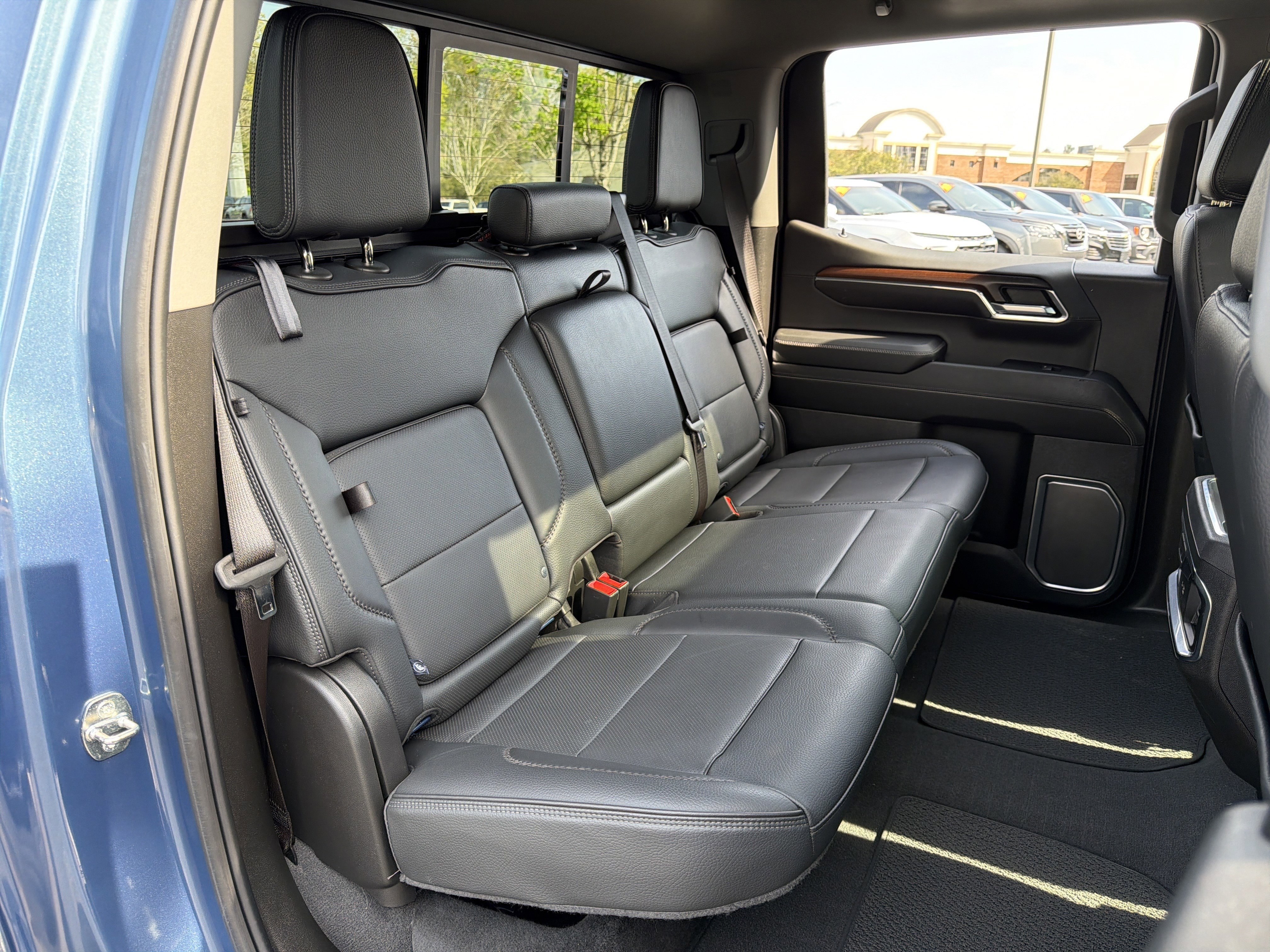 Used 2024 GMC Sierra 1500 Denali w/ Denali Reserve Package AWD/4WD image 15