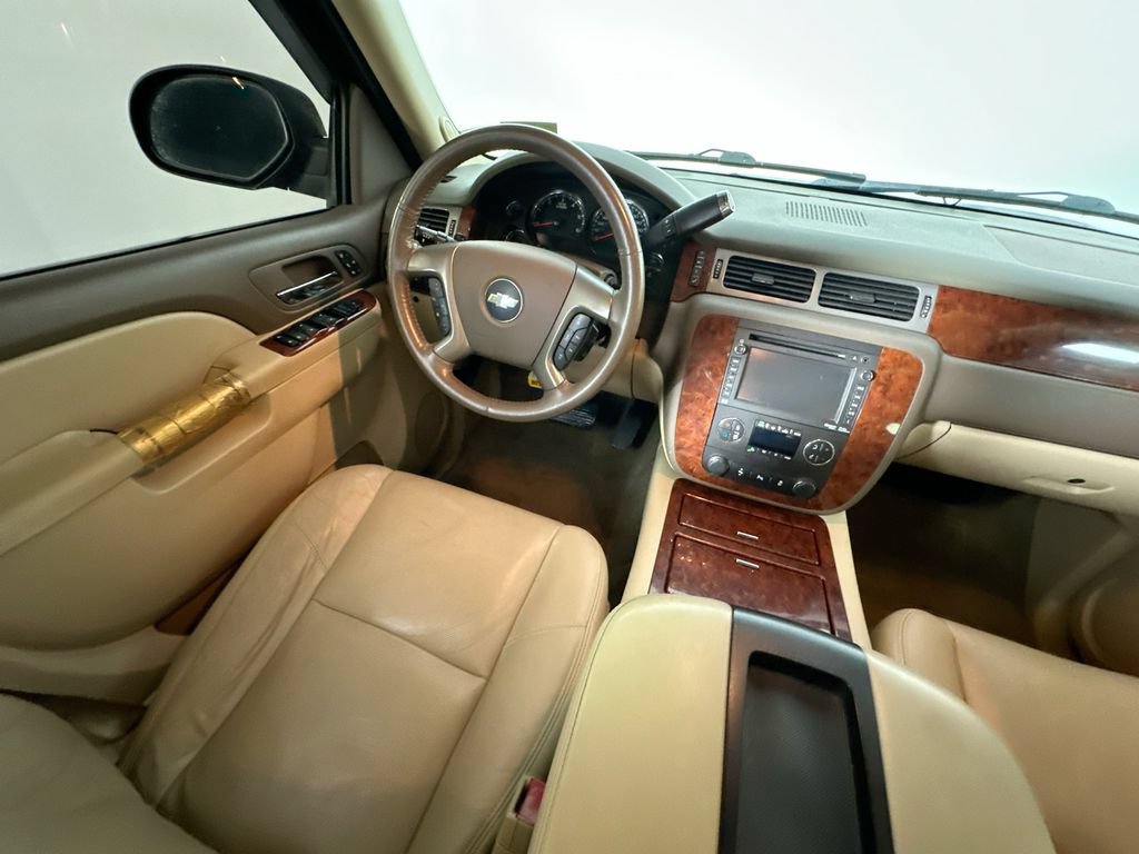 Used 2013 Chevrolet Tahoe LTZ RWD image 9