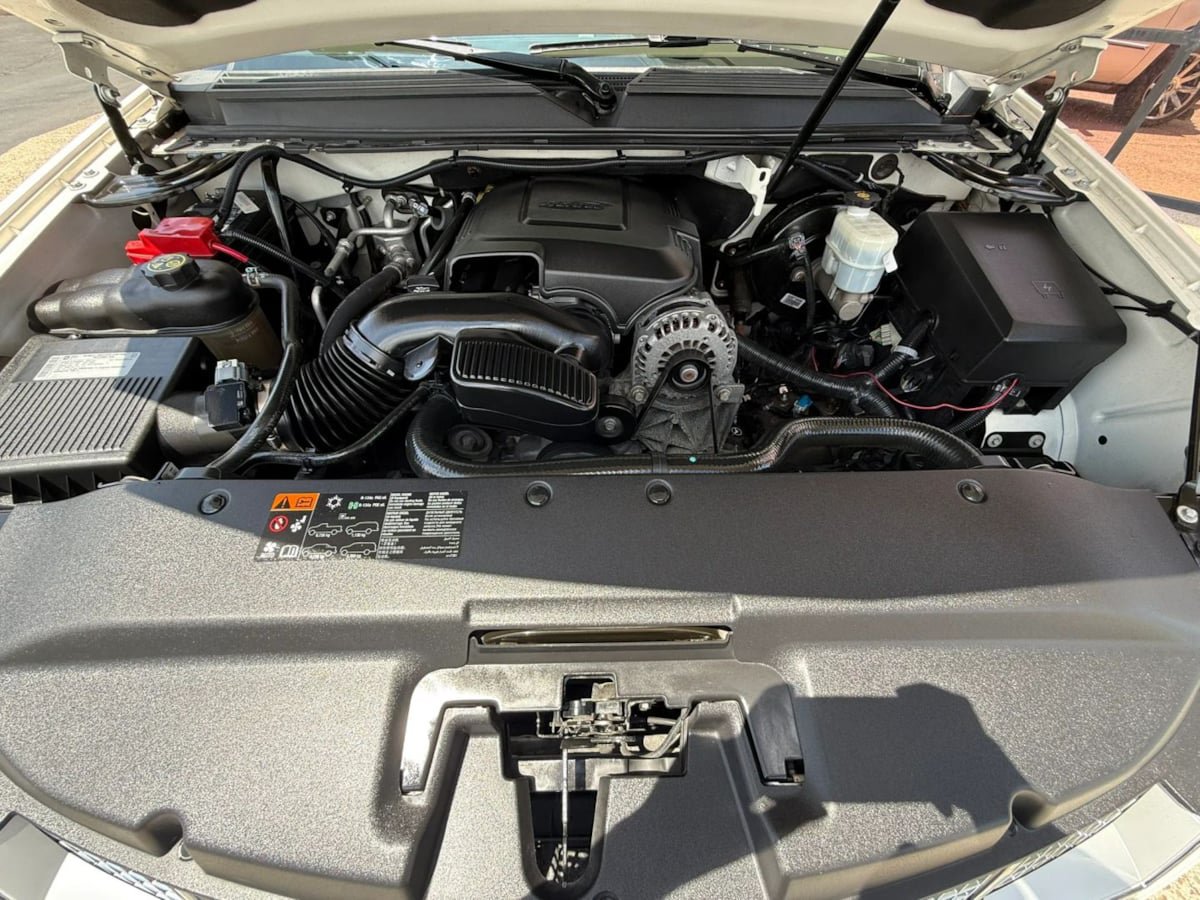 Used 2013 Cadillac Escalade Platinum AWD/4WD image 22
