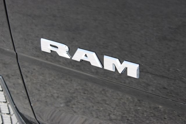 Used 2024 RAM 3500 Big Horn AWD/4WD image 19