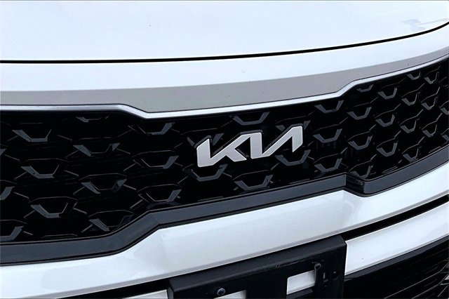 Certified 2022 Kia Sorento SX w/ Panoramic Sunroof Package image 27