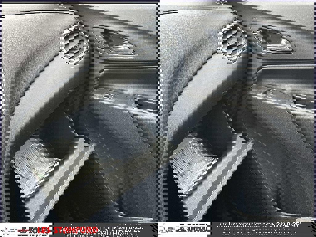 Used 2019 Chevrolet Equinox LT image 33