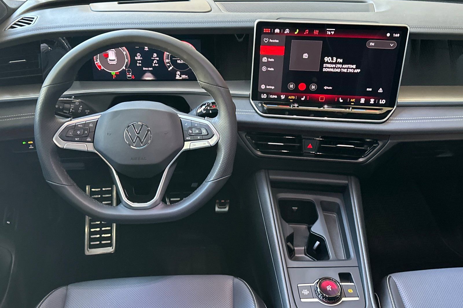 New 2026 Volkswagen Tiguan SE R-Line FWD image 12