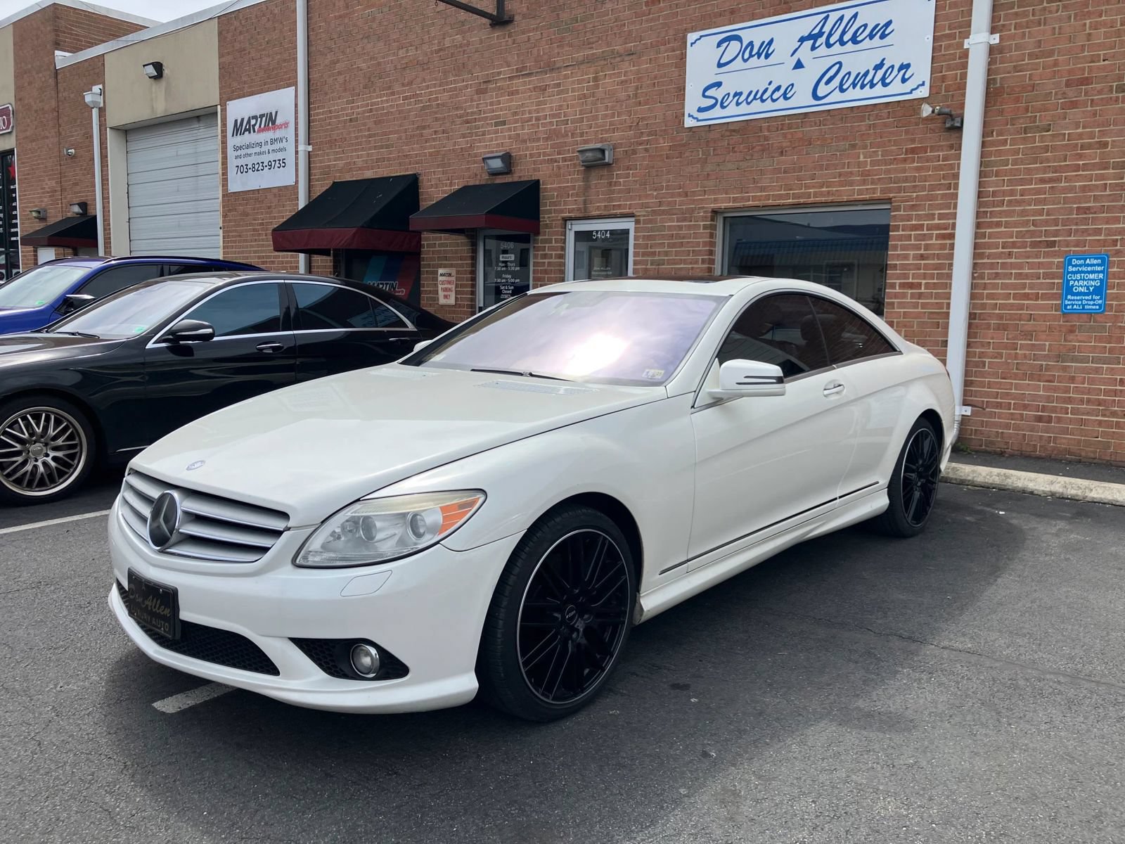 Used 2010 Mercedes-Benz CL 550 4MATIC image 1