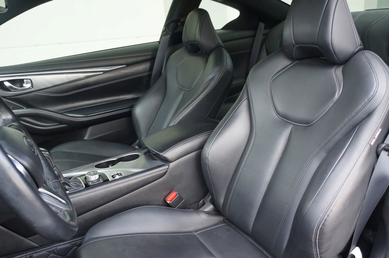 Used 2020 INFINITI Q60 3.0t Luxe w/ Cargo Package image 30