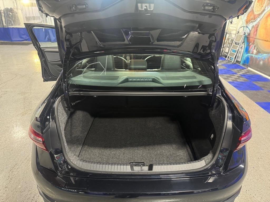 Used 2025 Volkswagen Jetta SE image 11