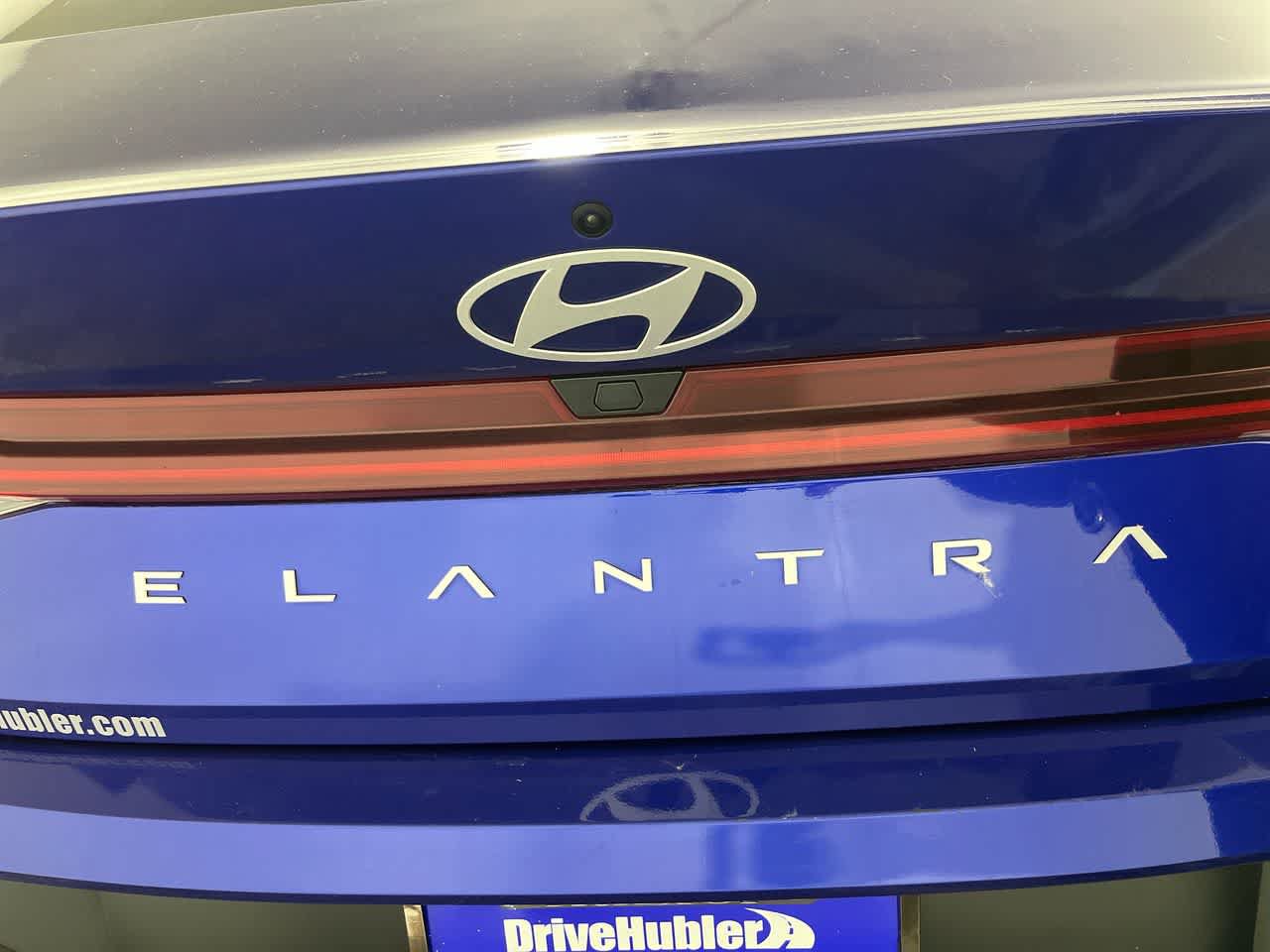 Used 2025 Hyundai Elantra SEL FWD image 11